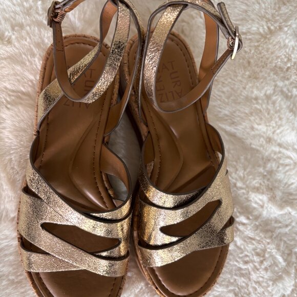 Naturalizer Riley Sandal Light Bronze Size 6M NEW - Picture 3 of 6